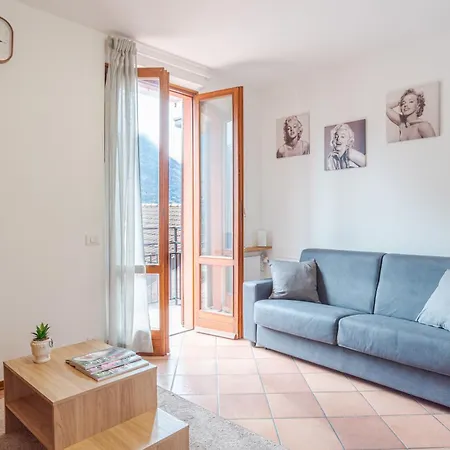Maison Laghée-bright With Balcony, View! Appartement Carate Urio