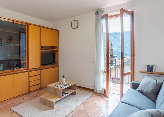 Maison Laghee-bright With Balcony, View! Carate Urio
