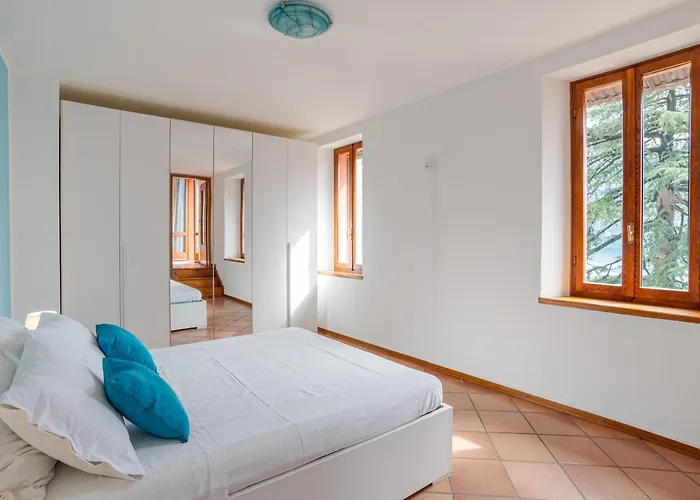 아파트 Maison Laghee-bright With Balcony, View!